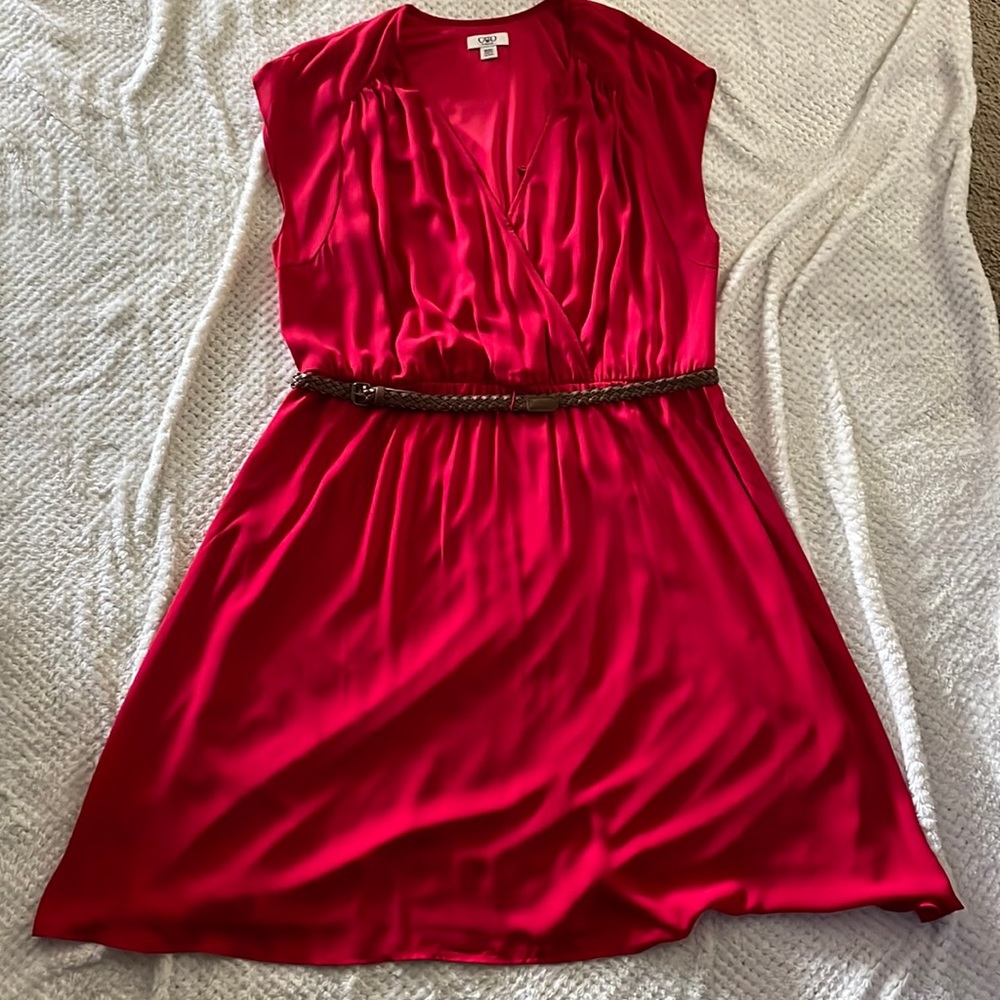 Red short sleeve dress with belt